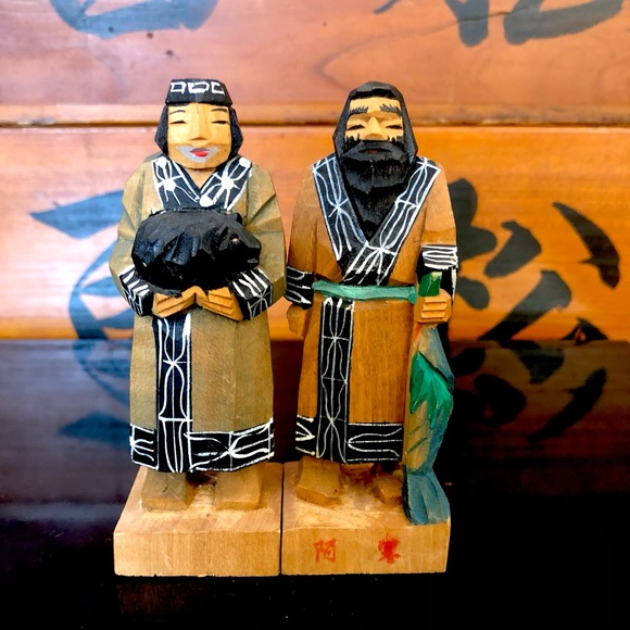 Vintage Rare Beautiful Pair of Japanese Ainu Wood Pair - Picture 1 of 3